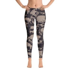 NWOT SUNDAWG Dark Skull Pattern Leggings
